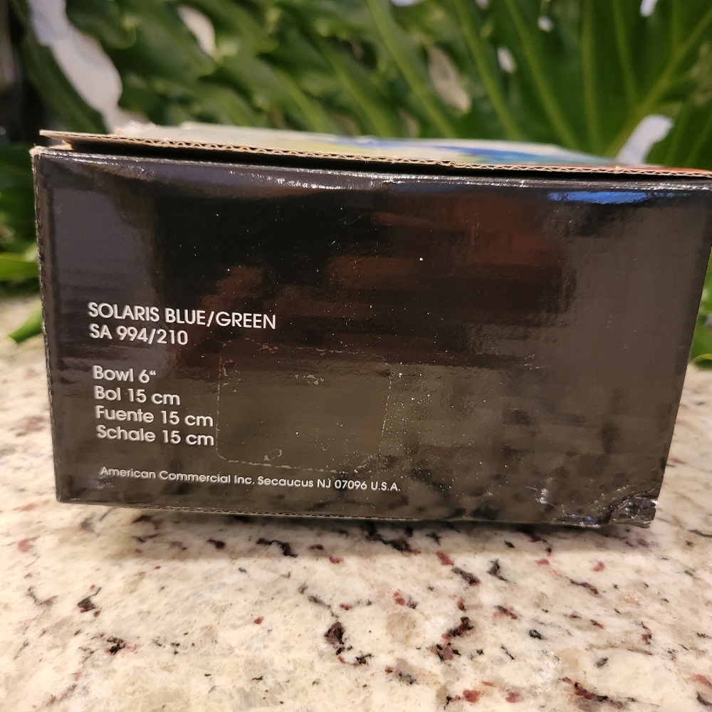 Pretty Studio Nova Solaris Blue Green Glass Bowl with Original Sticker and Box - Picture 10 of 10